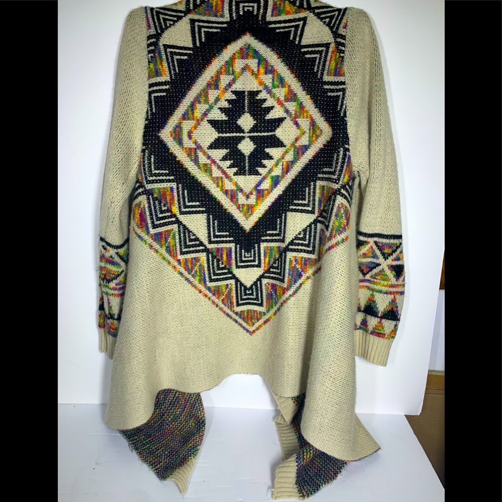 Warm comfy stylish open sweater, large, great condition